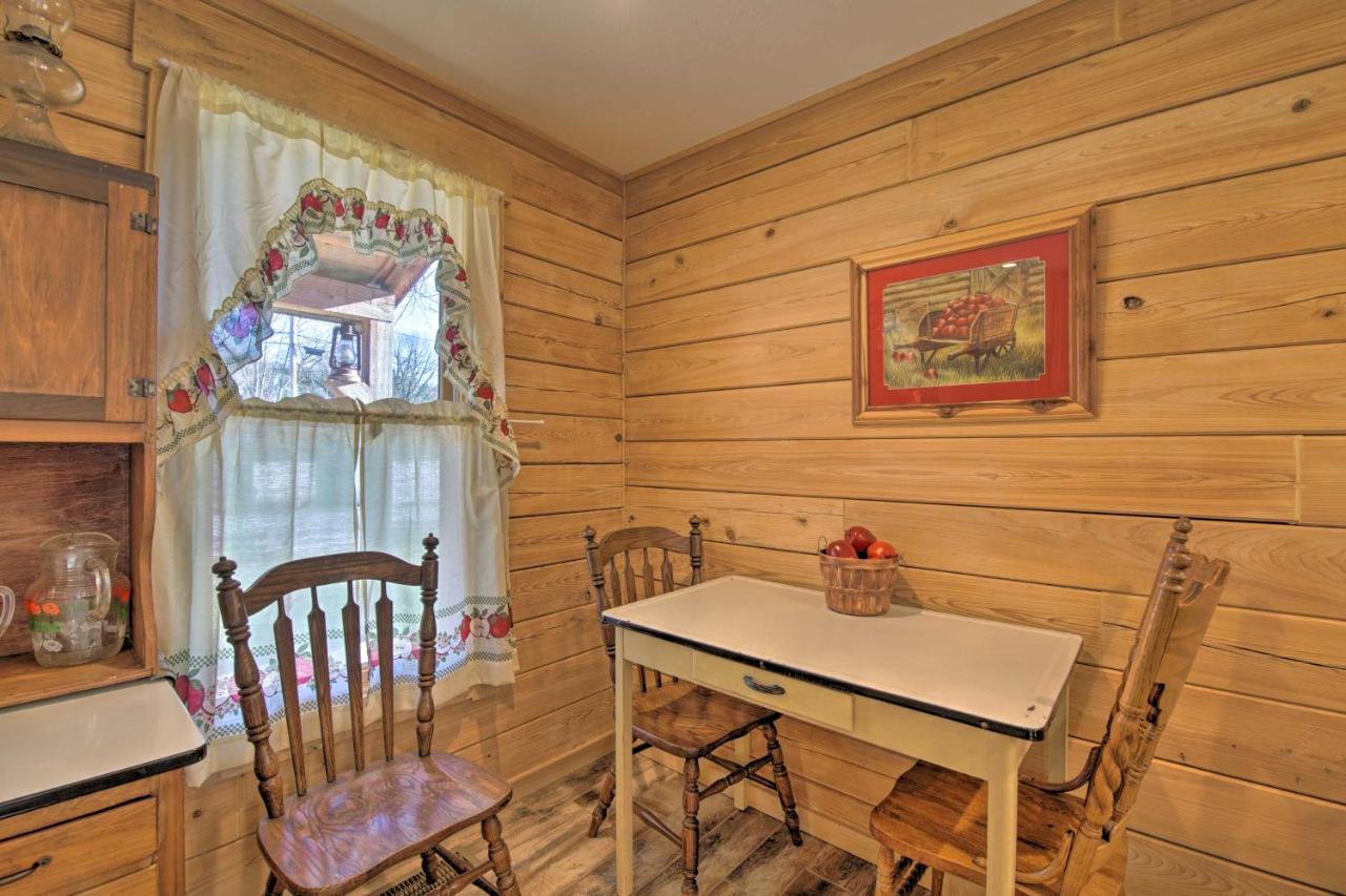 Quiet Hollister Cabin Walk To Lake Taneycomo Exterior foto