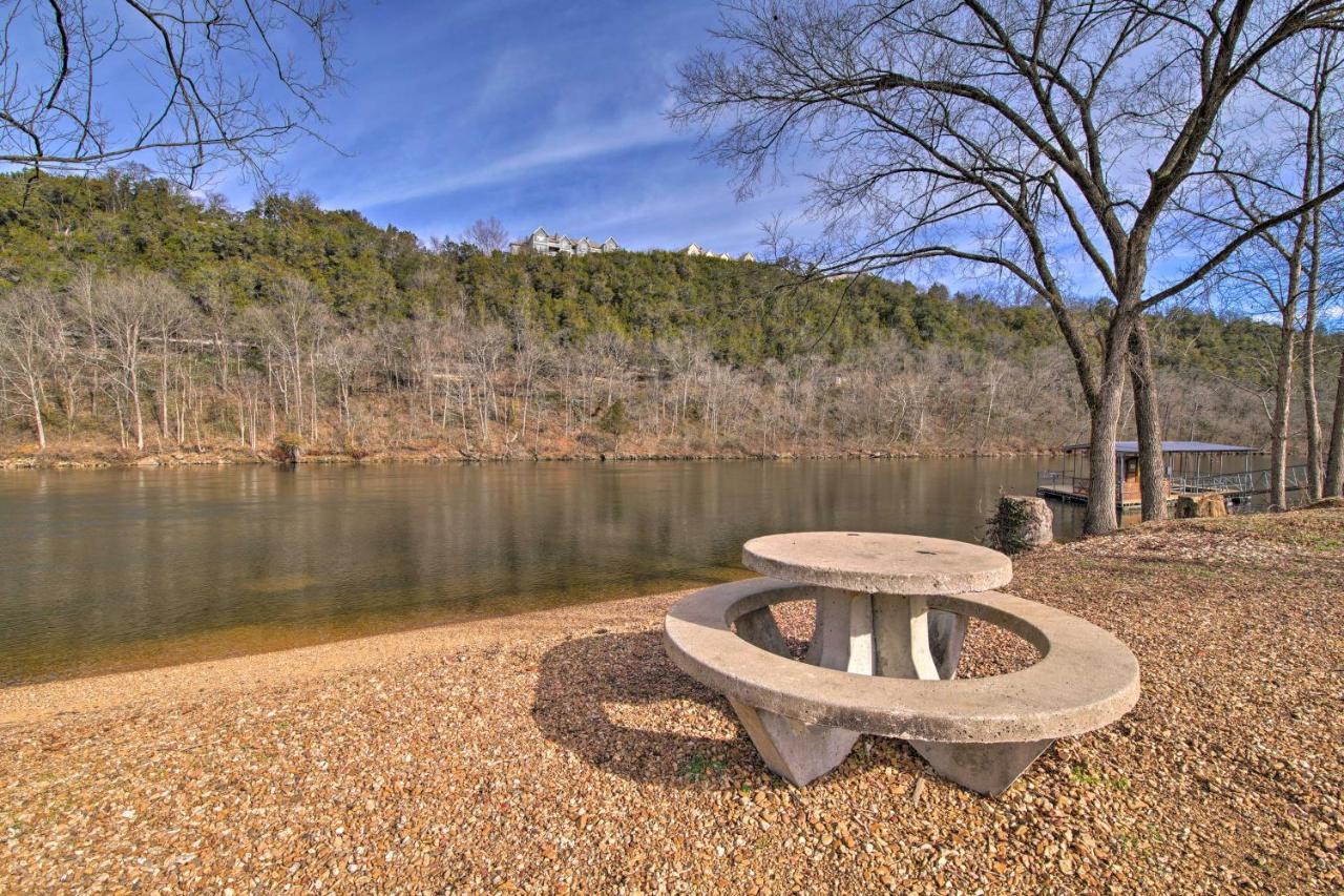 Quiet Hollister Cabin Walk To Lake Taneycomo Exterior foto